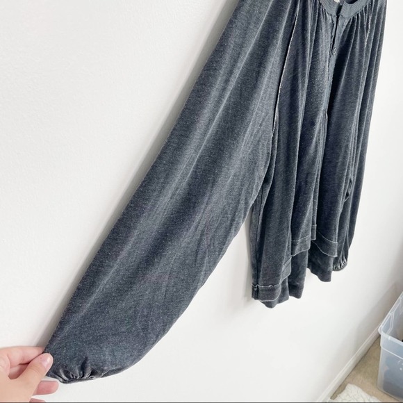 FREE PEOPLE WE THE FREE Gray Blue Slouchy Top - Picture 2 of 5